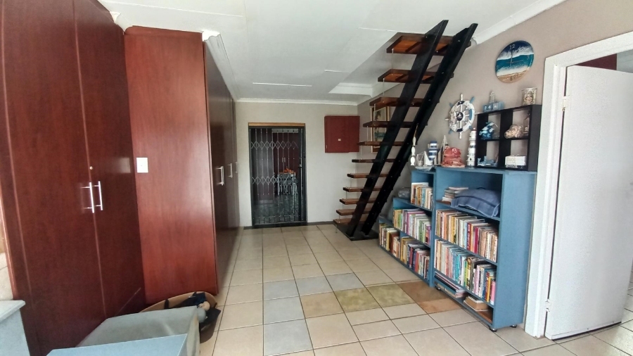 3 Bedroom Property for Sale in Vakansieplaas Western Cape